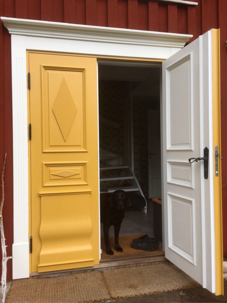 Dubbeldörr Vasadörren
med Rokokobröstning