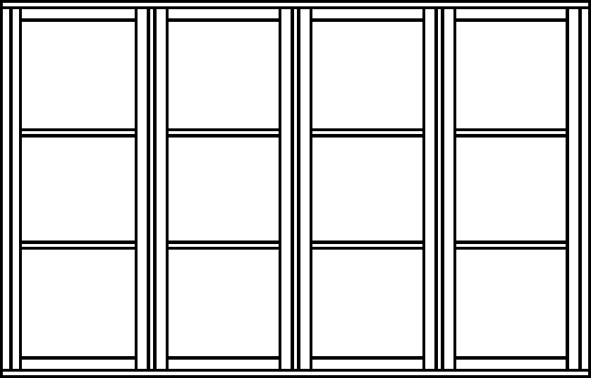Ritning av 4-luftigt fönsterparti med fyra stående glasfält, där varje fält är indelat i tre rektangulära glasrutor (totalt tolv glasrutor), inramat av en enkel karm.